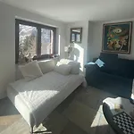 Апартаменты Comfortable And Sunny 4 Minutes Skiing Facilities Вальтурнанш