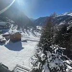 Comfortable And Sunny 4 Minutes Skiing Facilities Апартаменты