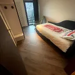 Апартаменты Comfortable And Sunny 4 Minutes Skiing Facilities *
