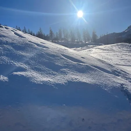 Apartmán Comfortable And Sunny 4 Minutes Skiing Facilities *