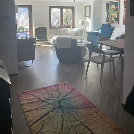 Apartament Comfortable And Sunny 4 Minutes Skiing Facilities